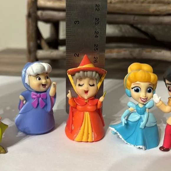 DISNEY PRINCESS COMIC PVC FIGURES PRE OWNED NO STANDS - Picture 5 of 10